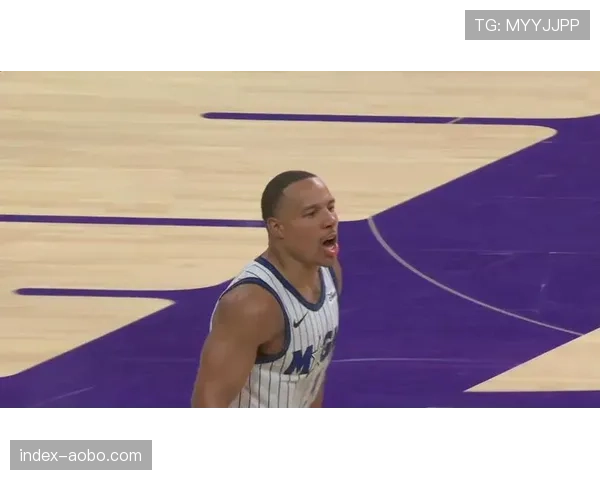 贝恩弧顶冷血三分反超比分 魔术外线火力关键时刻显现